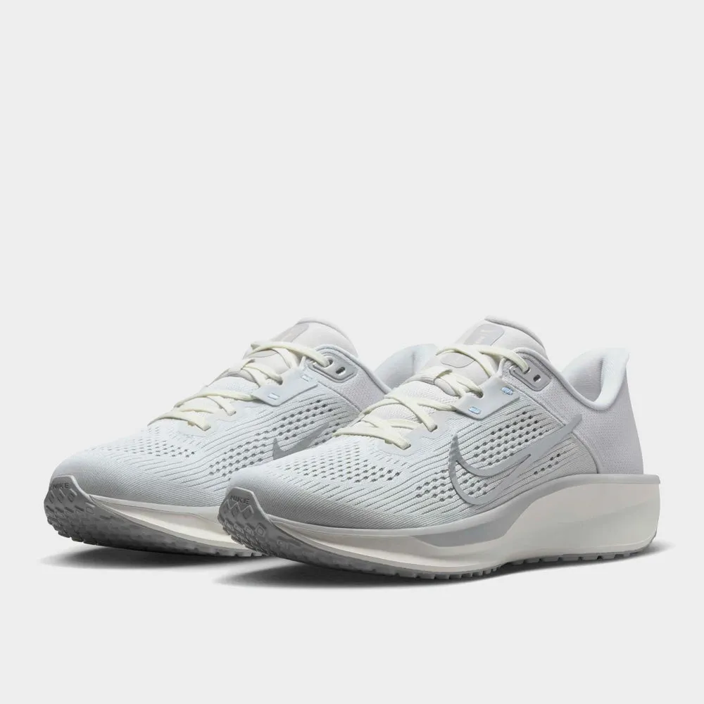 Nike Women's Quest 6 Performance Running Grey/white _ 183212 _ Grey